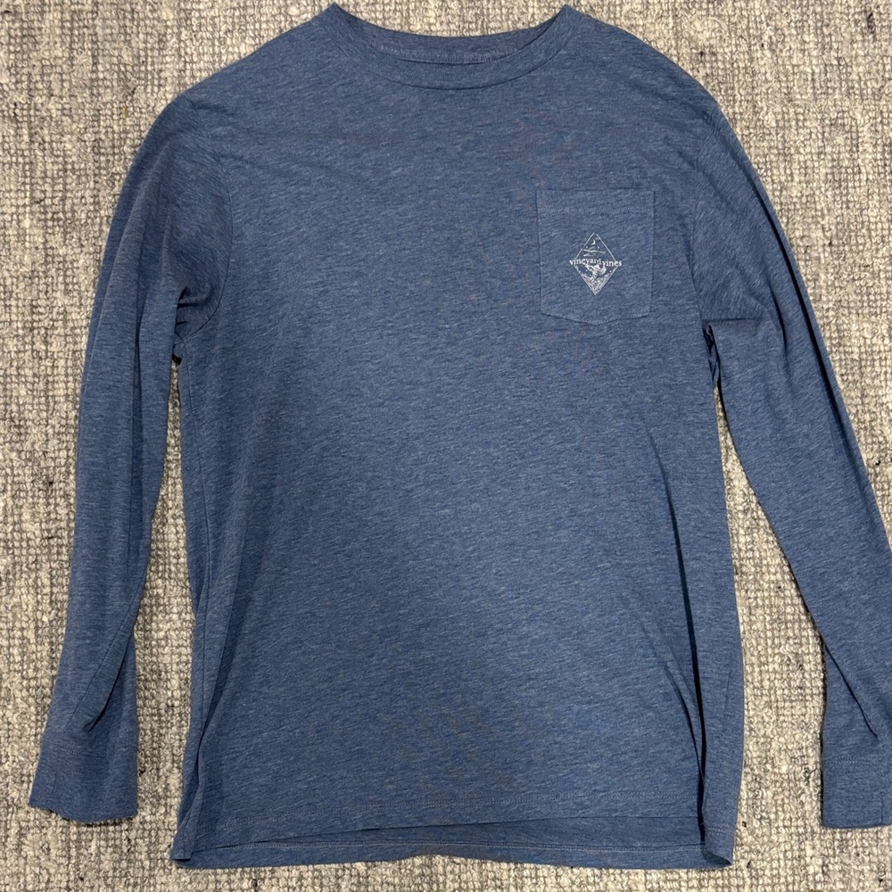 Vineyard Vines shirt Like New!